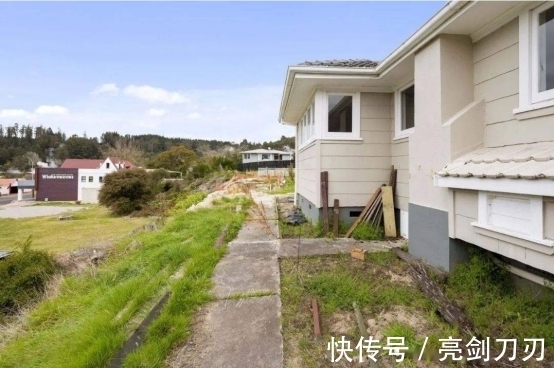 人民币|新西兰房价泡沫显现，一所不带厕所的小屋，卖出905万元