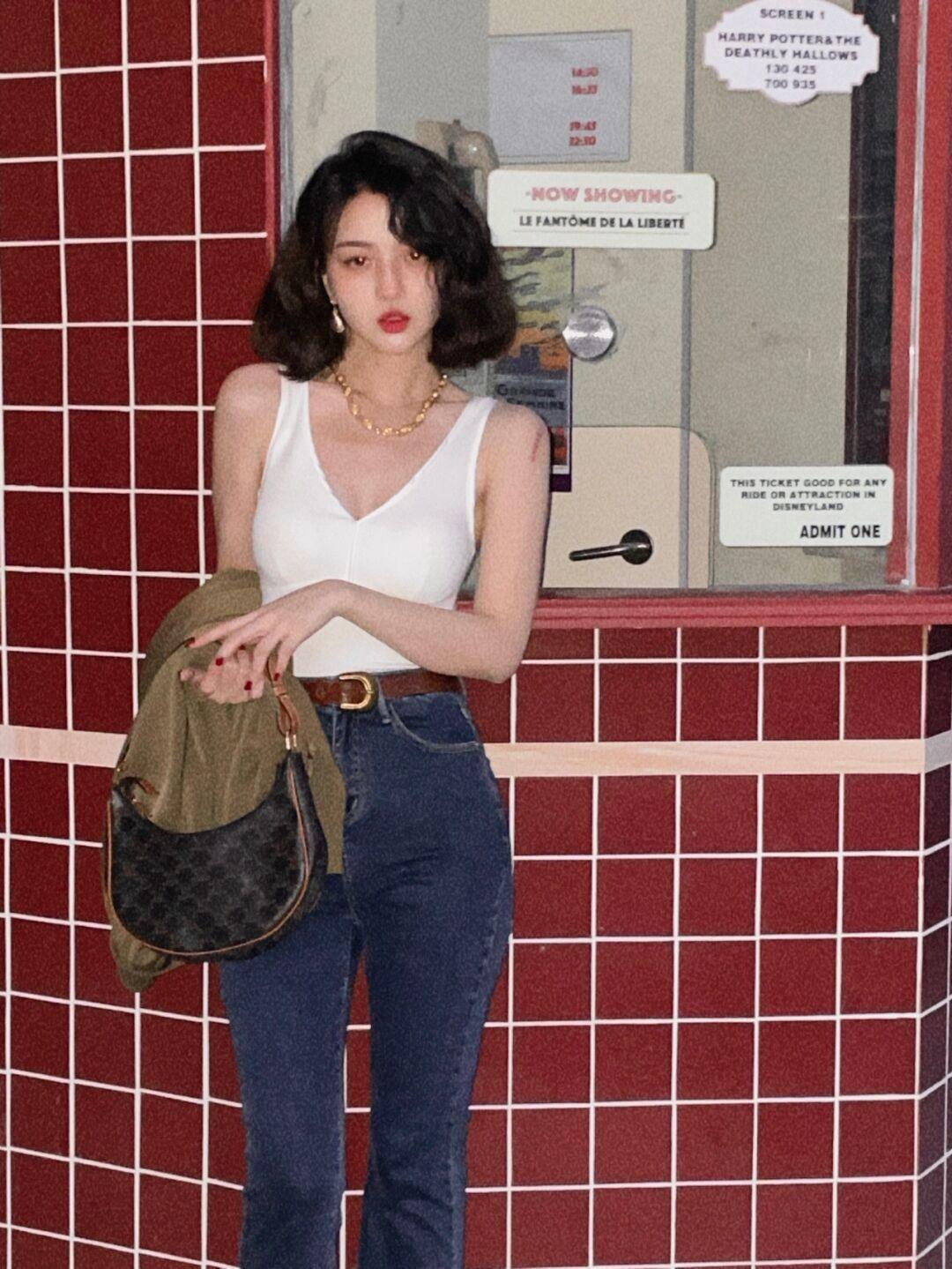 开叉裙|秋天穿搭指南!西装外套+牛仔裤,复古又时髦!