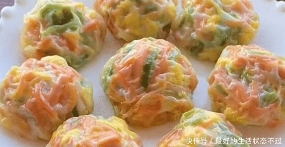 春季多吃这个,不用揉面,包上馅一蒸,皮薄馅足,一口一个真过瘾