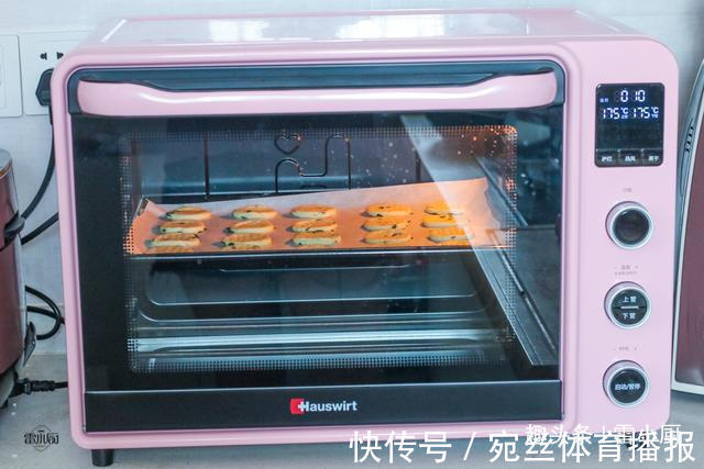 小食|不用黄油，也不加糖，教你做葱香小饼干，口口香又酥