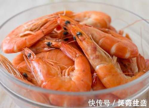 凉开水|清水煮虾,不要再直接下锅了,沿海人教你正确做法,虾肉鲜嫩Q弹