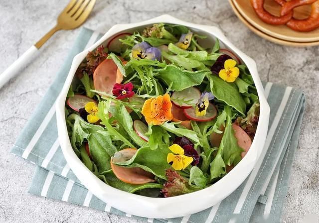 减肥瘦身吃什么送你8道清爽减脂沙拉,边吃边瘦不是梦哦