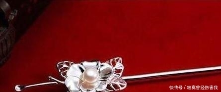 宫里|清朝宫里的妃子去世后，她们的首饰珠宝怎么处理呢？答案很简单