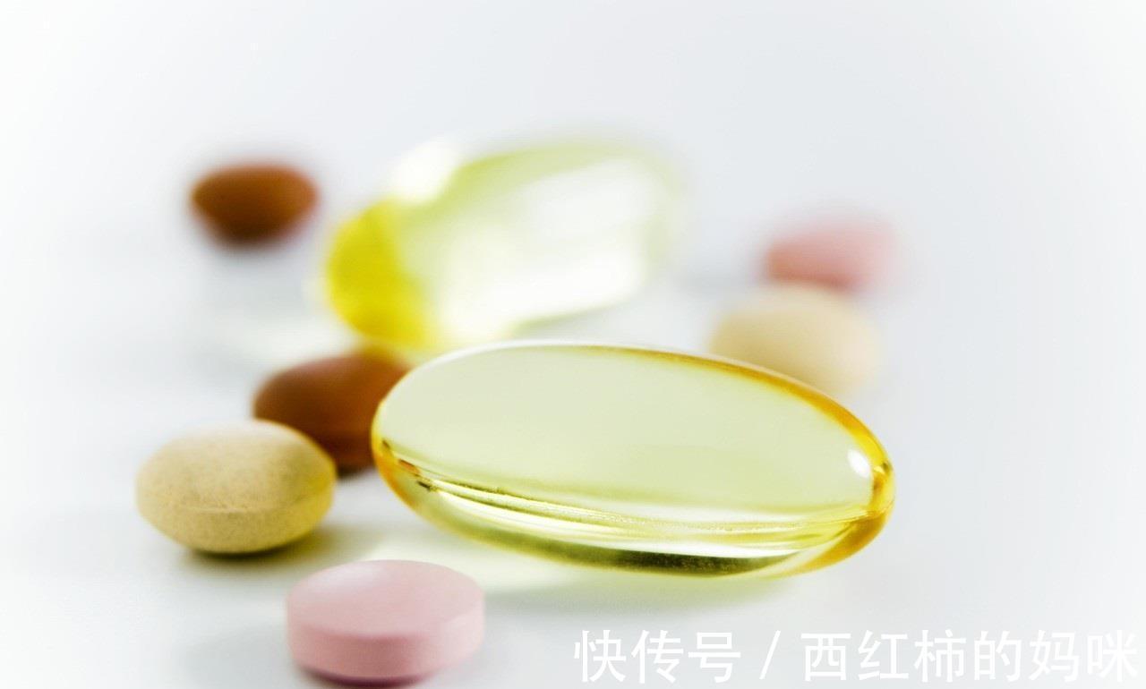 干涩|绝经后，女人那里干涩是怎么回事？又有哪些方法可以改善呢？