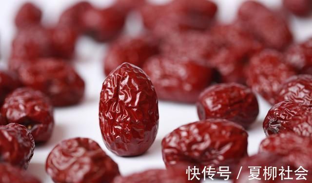 莲子|用这4样东西与红枣搭配,或对健康有益,真的可以一试