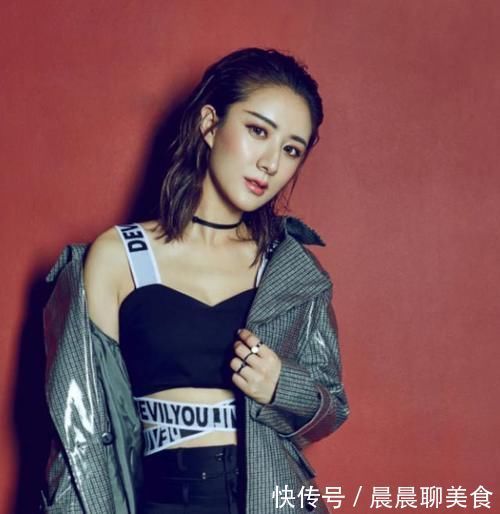 假睫毛|有一种“整容”叫薇娅卸妆,摘掉假睫毛之后,网友们都说这是同一个人吗