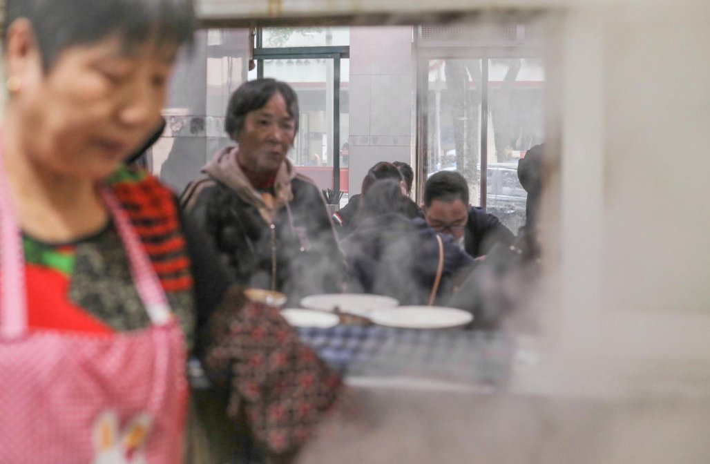 生煎包|余杭30年老店,只卖8种早点!生煎包和馄饨,满满都是儿时的味道!