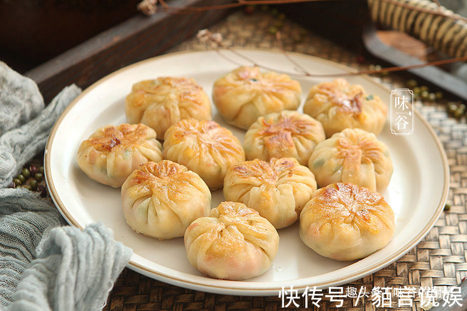 包饺子|饺子皮新吃法，10分钟搞定早餐，做一次吃一周，营养全面又顶饱