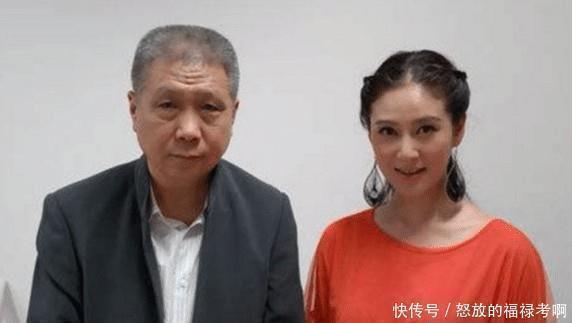 马未都：我在小吃摊上喝油茶，相中店主的小碗儿，可惜我不够鸡贼