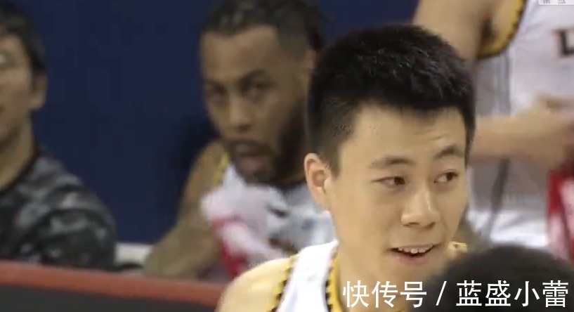 赵继伟|19-0!宇宙辽让天津绝望,郭艾伦戏耍张镇麟,3次假装击掌又缩手!
