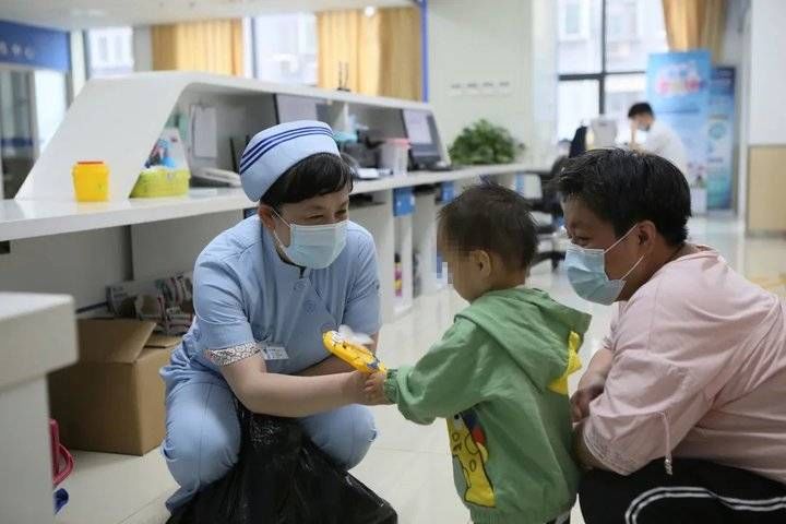 张如意|不一样的六一！这些孩子收到了来自光明天使的礼物