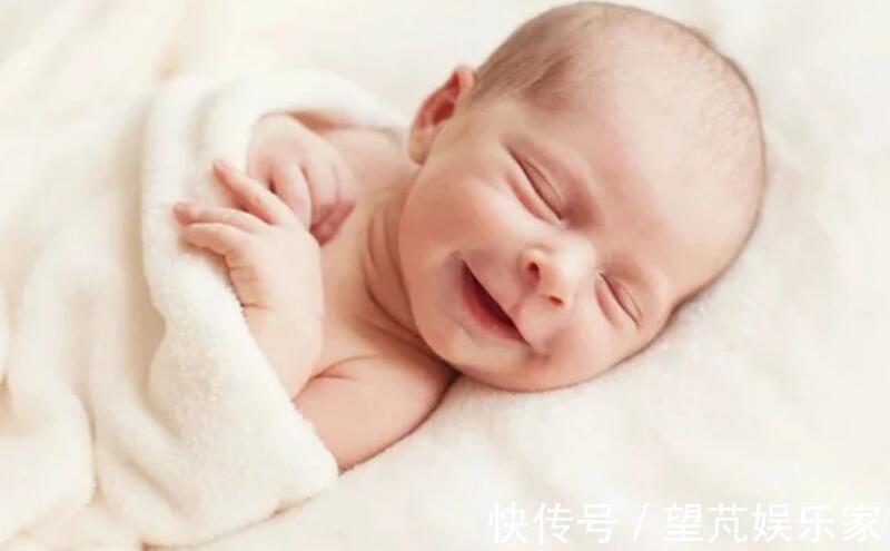 宝宝|入秋后带娃睡觉,父母注意“一要四不要”,孩子睡的香发育好