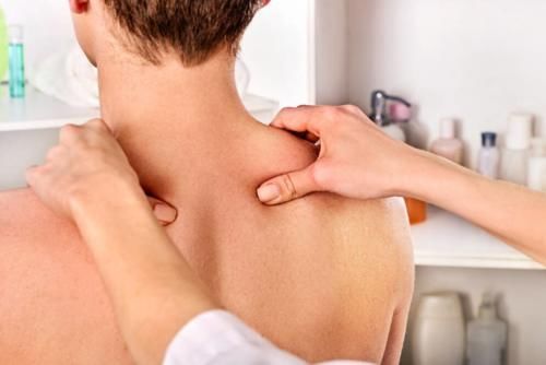 颈部|你的颈椎会“响”吗？颈椎的响声竟还是一系列颈椎病的“警示”！