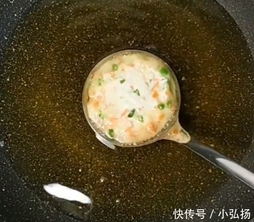 面粉|夏天女儿就馋这早餐,手不粘面筷子一搅,酥皮香软,比油条还好吃
