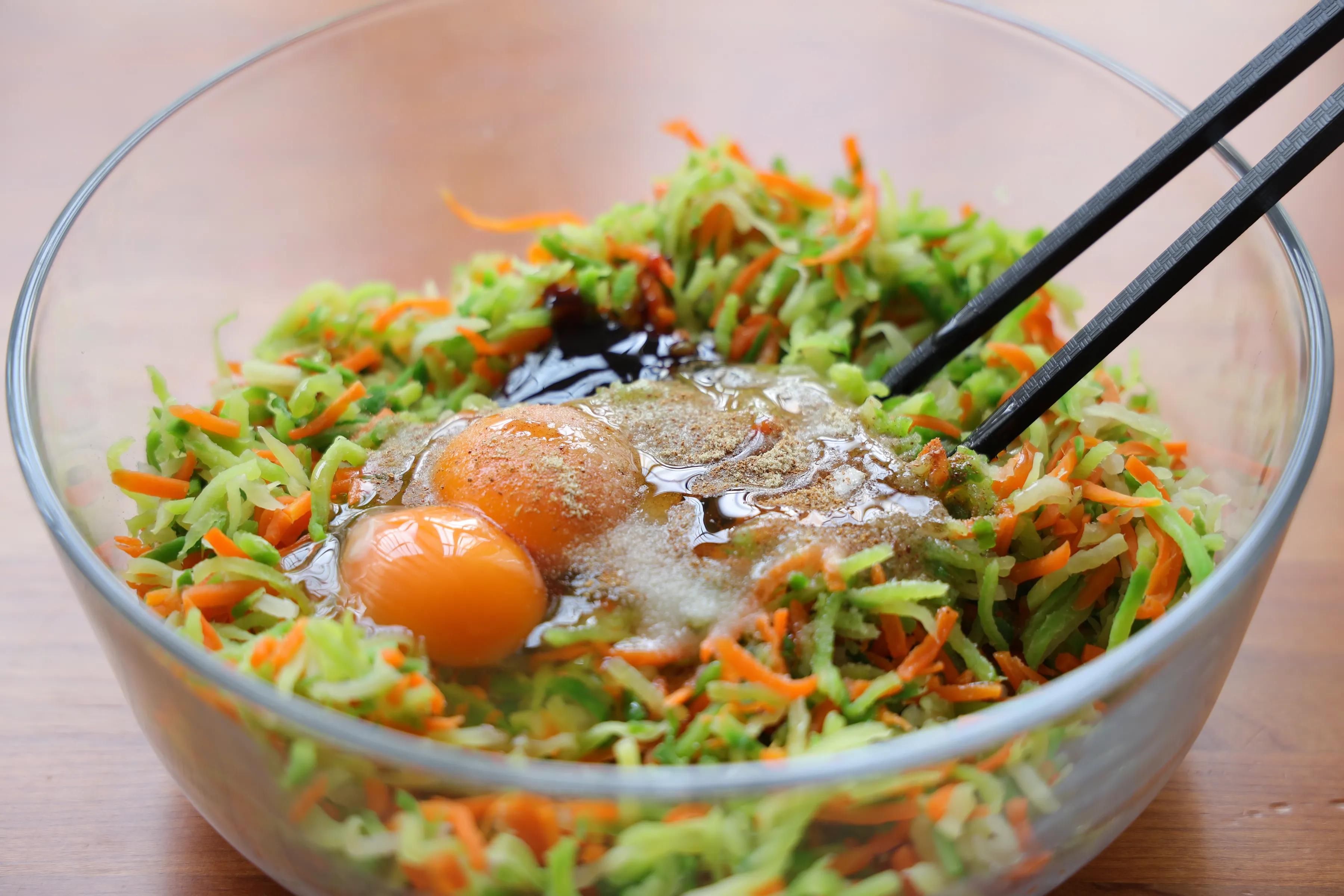 冬天萝卜好吃不贵,炸一锅素丸子,不油不腻,比肉丸子还要好吃