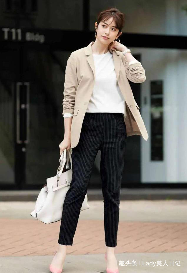 快来学,日本最流行的“夏日新鲜感穿搭”,仅学3招秒变穿衣高手