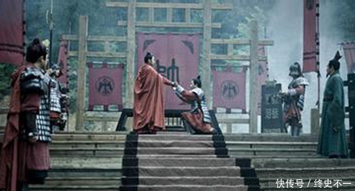 关进|逼死项羽的韩信，刘邦承诺三不杀，却被女人关进笼子刺死