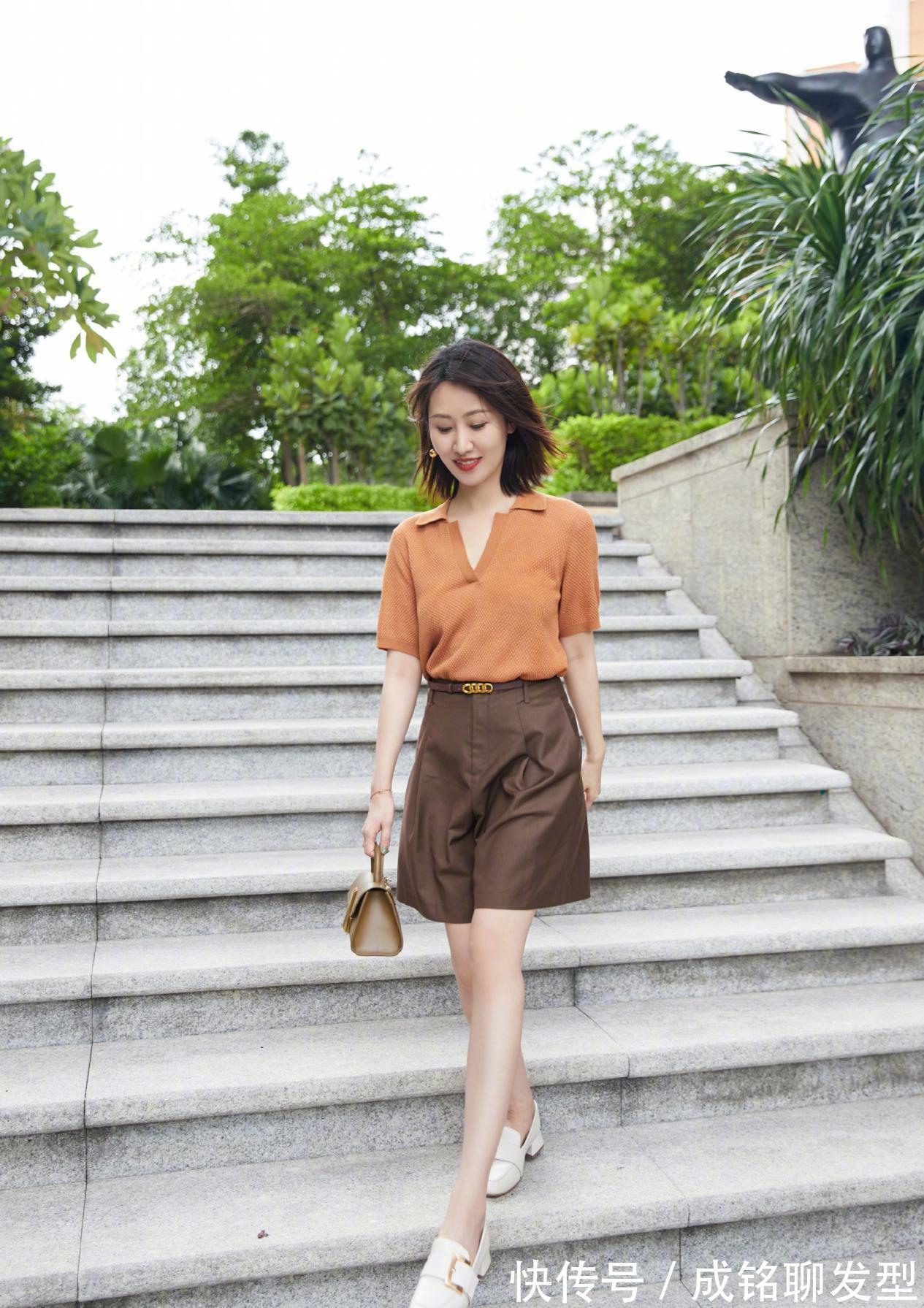 单调感|奔四女性这样穿“不老气”,简单大方还不装嫩,时尚减龄又显气质