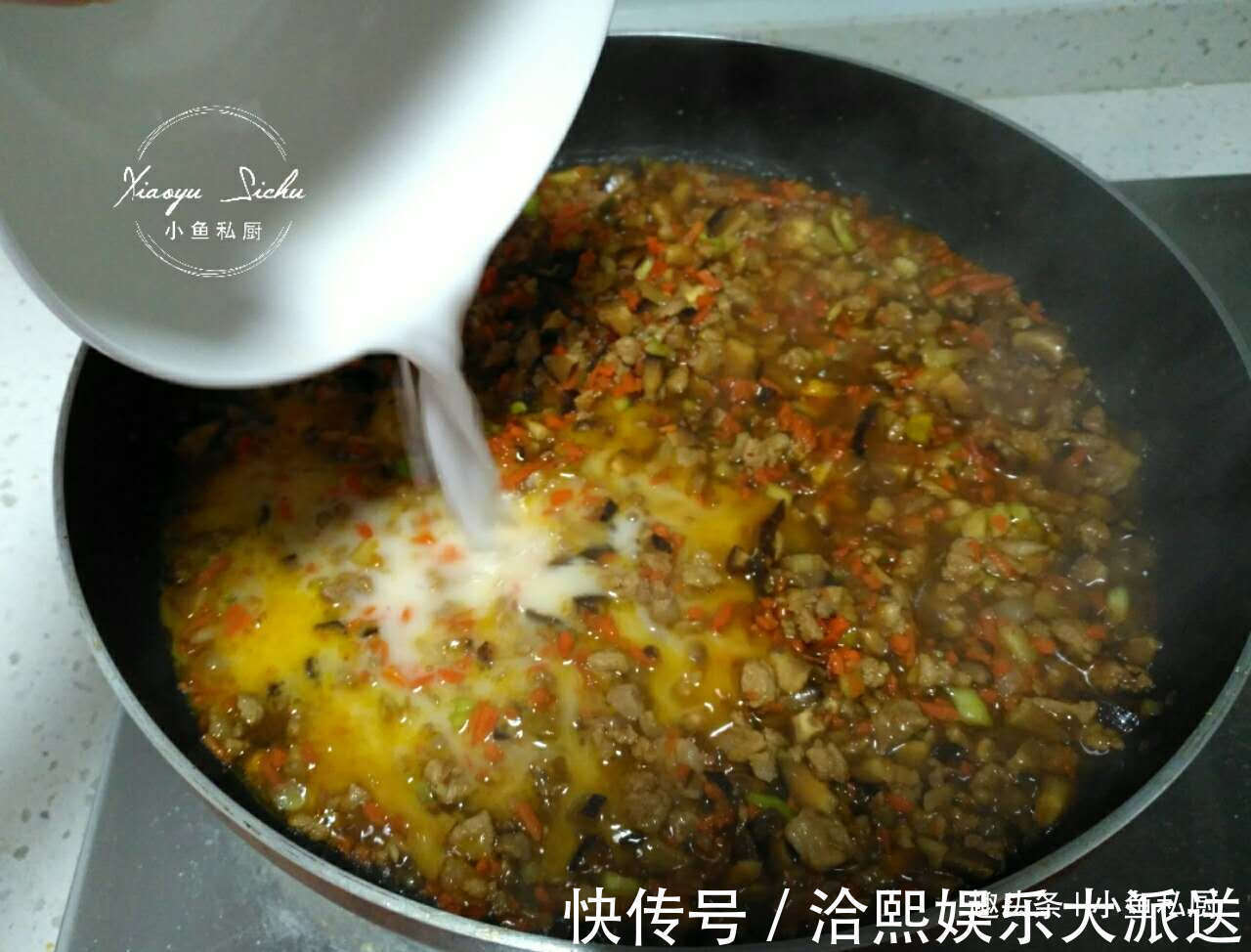 榨菜|1斤糯米，2个鸡蛋，锅里一煎，喷香解馋，孩子大人吃不够