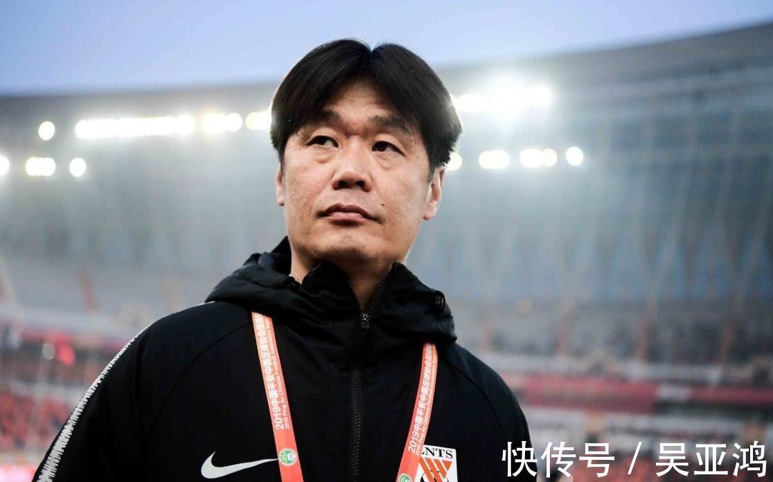 洛国富|李霄鹏选拔标准曝光!遭球迷质疑:换汤不换药,和李铁有啥区别?
