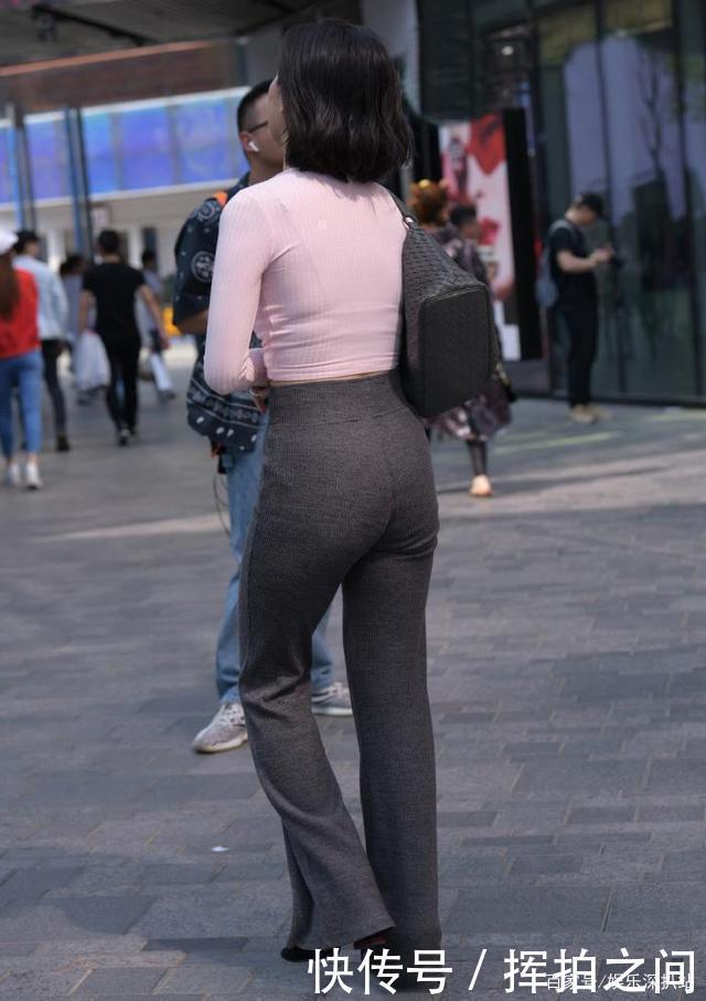 清凉自在的美,美的舒爽,散发出独特的优雅气质