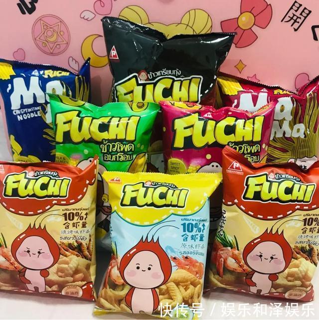 李佳琦真是个“大魔鬼”,种草的这5款零食,居然好吃到舔手指!