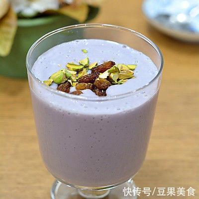 美味调剂生活，紫薯奶昔不可错过