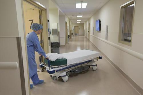 李女士|婆婆要求宝妈“要生孩子就早上生,要不就别生”,是不是无理取闹