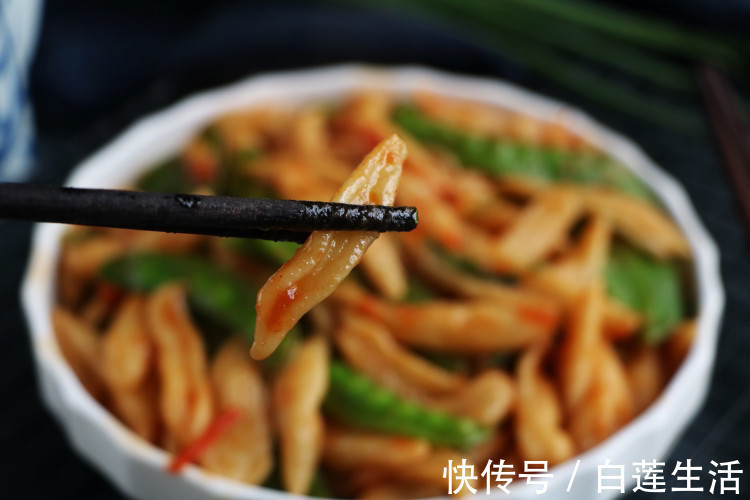剪刀|冬天,女儿最馋这面食,不用擀不用切,劲道又好吃,上桌就秒光!