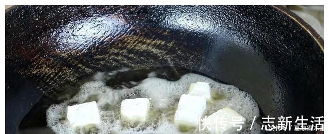 食用盐|大厨教你这样做红烧豆腐，咸香适口，超级下饭，全家都喜欢！
