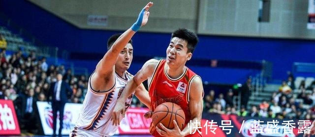 cbCBA现役后卫谁最强赵睿强势崛起,吴前飞流直下,一人接近郭少!