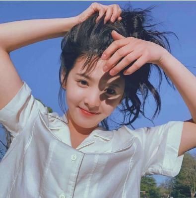 小学妹别再扎“低马尾”了,现在流行“青春马尾”,当心校草主动撩