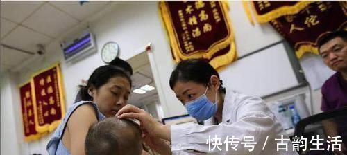 抢救|5岁男孩最终没能抢救回来,这些低趣味“逗娃”方式,家长要拒绝