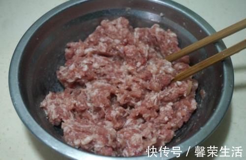 喷香|过年调饺子馅,懂得加“2样”,饺子做好喷香入味,咬一口流汁