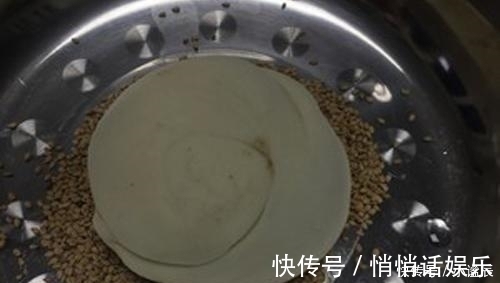 一斤面，一斤水，一碗芝麻，不用烤箱，不揉面，大人小孩都爱吃