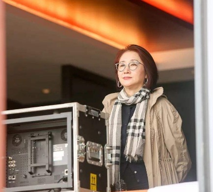 五次执导春晚，三婚三离，出轨后小三瘫痪，自己患癌，郎昆后悔吗