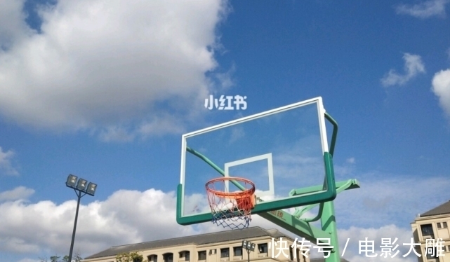 小北|赴美上市折戟，为“滤镜景点”发文道歉，小红书种草何时收割？