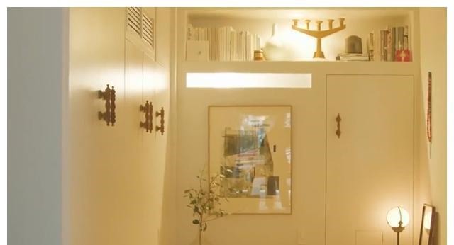 装饰|日本空间设计师的家:墙壁装饰才是主角,绝不浪费大白墙的空间