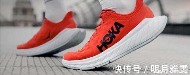 碳板 只有中底,没有大底的跑鞋,你想不到这双Hoka有多耐磨
