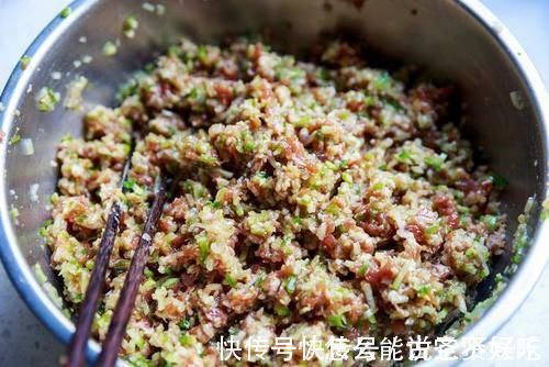 调萝卜馅，最忌放“两种”调料，有人总弄错，难怪饺子难吃有苦味