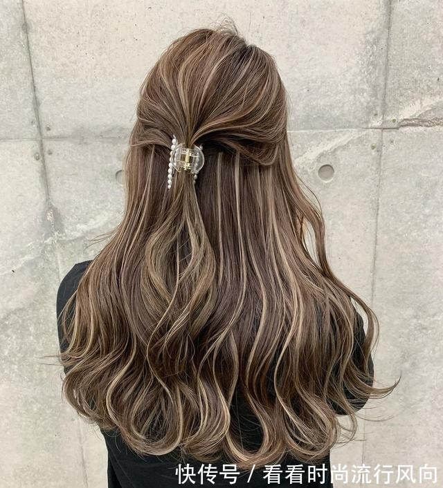 直卷 16款新时尚发型来了,不分直卷和长短,全都让你很满意!
