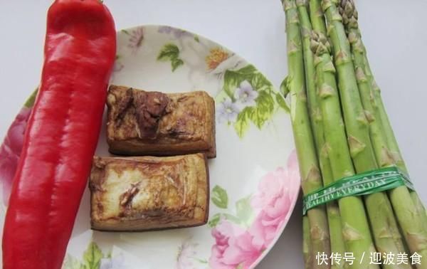 芦笋|这菜是蔬菜之王，含硒丰富，简单一炒，营养爽口，孩子超爱吃