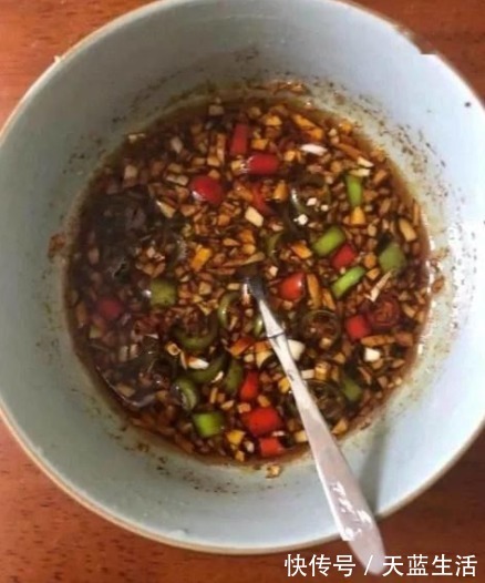 豆角|夏季天热多吃豆角，分享一个新吃法，一口一个特开胃，简单美味！