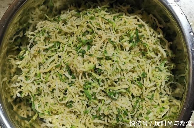 11月碰到此菜别心软,一次囤上20斤,晒干了腌起来,开胃下饭