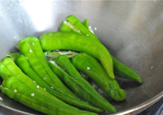 尴尬|中国最“尴尬”的下酒菜,曾是老一辈人的最爱,现在却没有人知道