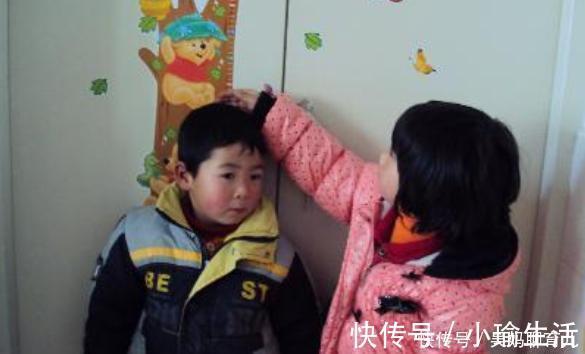 生长激素|“长个先长脚”,现在孩子普遍脚大,真能长高个吗看后就明白了