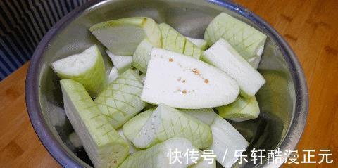 茄子这样做,好看更好吃,全程不放一点肉,味道比肉还要香