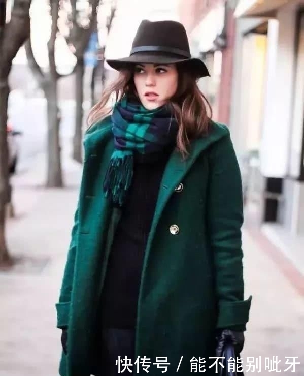围巾搭配小心机,这个秋冬时髦和温暖全都有了