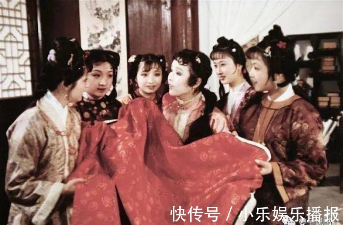 红楼梦&宝玉心里藏着无数女孩儿,黛玉却不吃醋,贾母一语点破