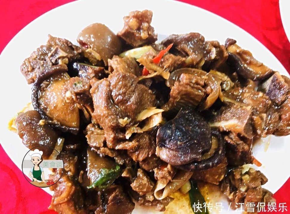 鲜香|老家吃酒席,随礼500块,一大桌子的硬菜,美味又管饱,都吃嗨了